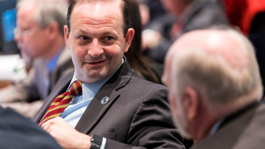 Alan Wilson files for governor’s race