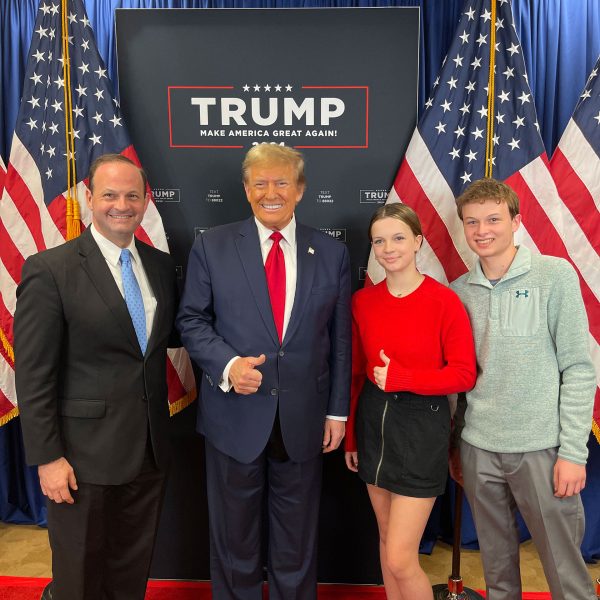 Trump-with-Alan-and-kids